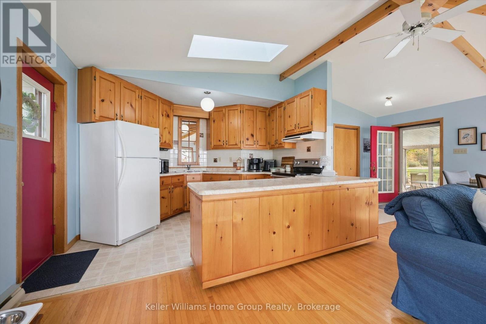 907 Ninth Street, Centre Wellington, Ontario N0B 1J0 - Photo 9 - X13872134