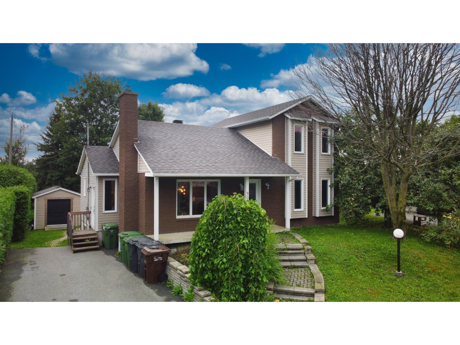 3930Z Rue Monseigneur-Moisan Sherbrooke (Les Nations) Quebec Canada J1L2B9 2