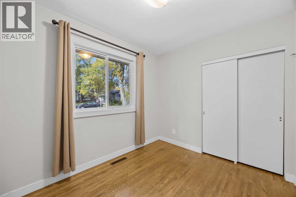 48 Selkirk Drive SW, Calgary, Alberta  T2W 0M2 - Photo 22 - A2349584
