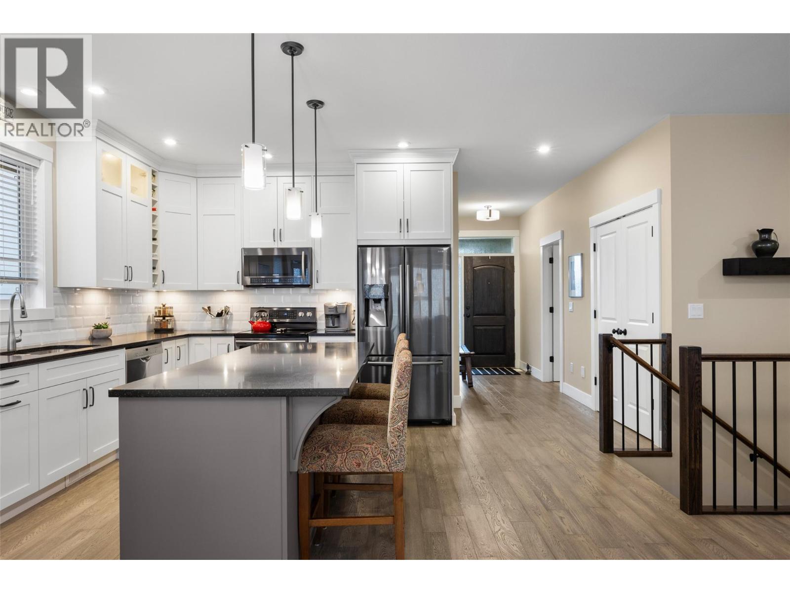 1538 EMERALD Drive