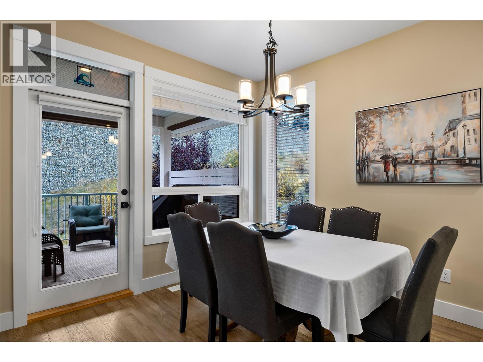 1538 EMERALD Drive