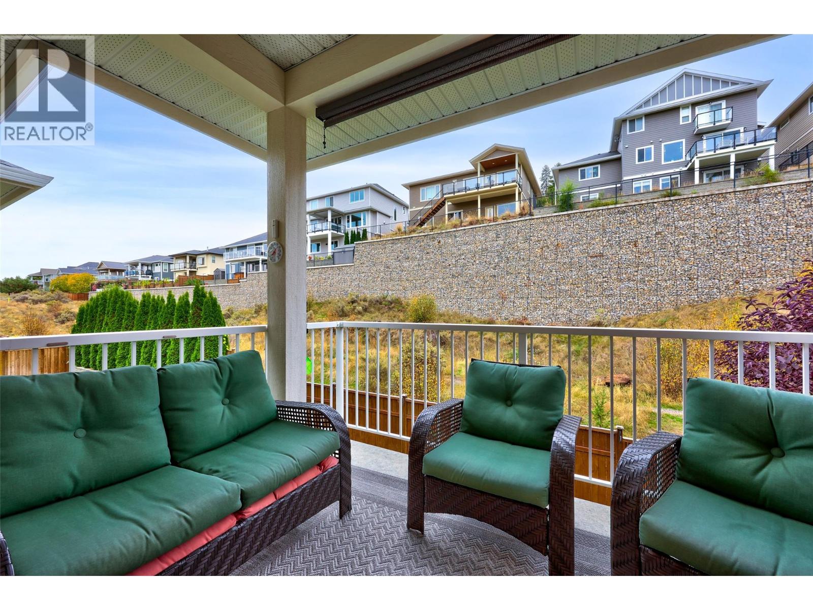 1538 EMERALD Drive