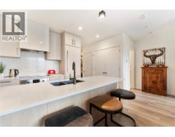 3340 Lakeshore Road Unit# 1003, Kelowna, British Columbia V1W 0H6 - Photo 4 - 10402922