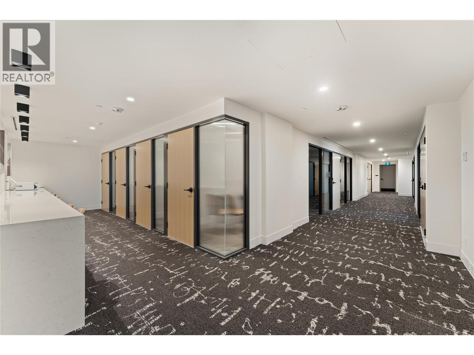3340 Lakeshore Road Unit# 1003