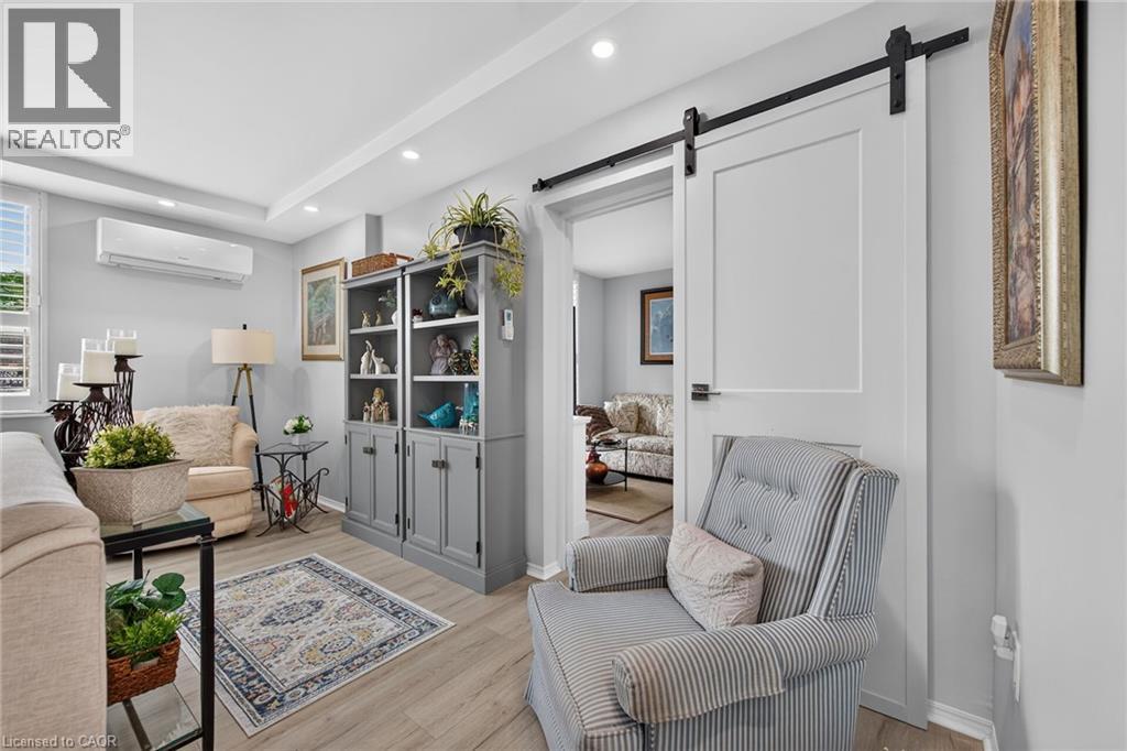 28 Robinson Street N Unit# 101, Grimsby, Ontario  L3M 3C9 - Photo 26 - 40868153