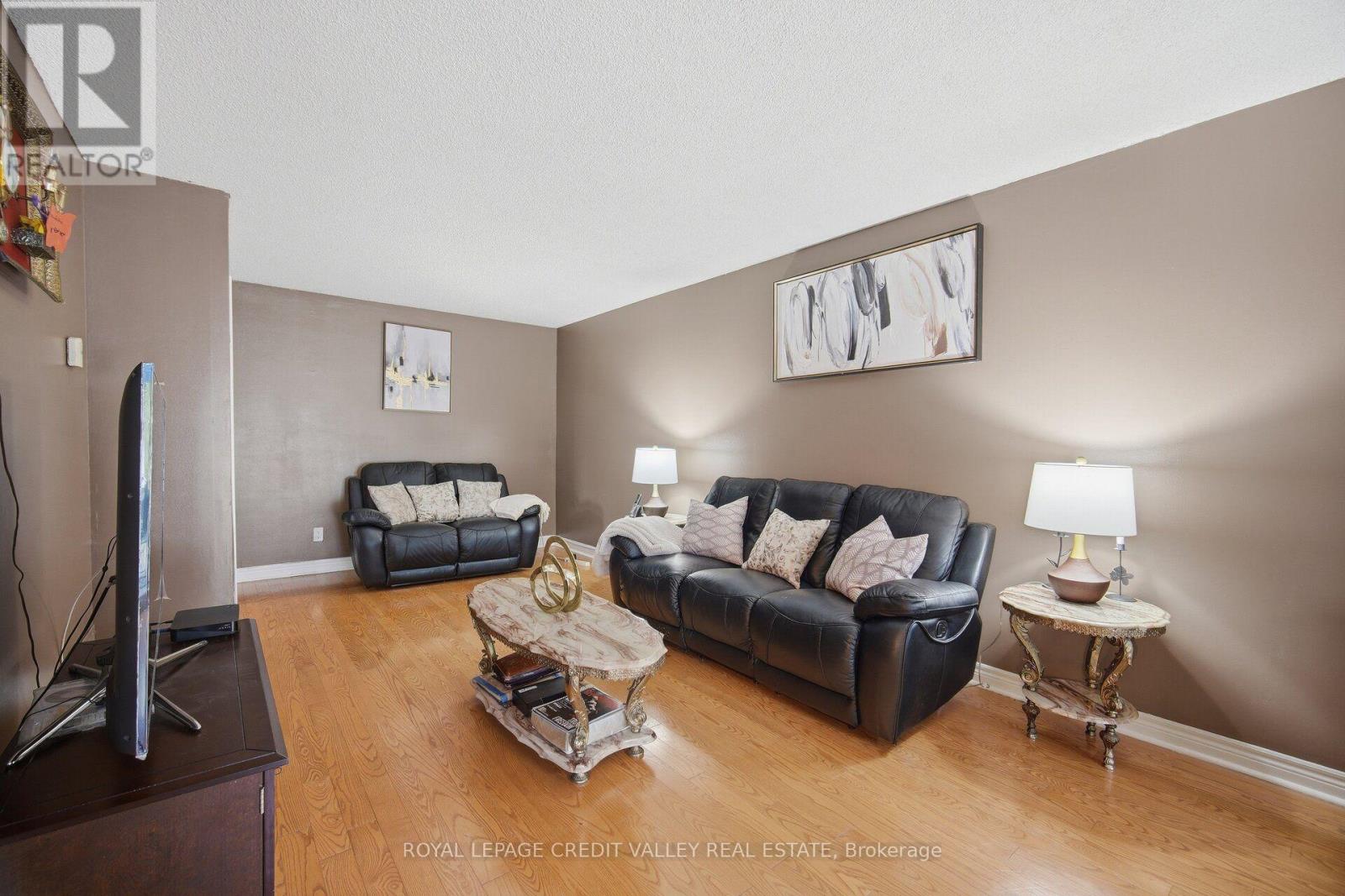 58 Glenforest Road, Brampton, Ontario  L6S 1M1 - Photo 9 - W13872084