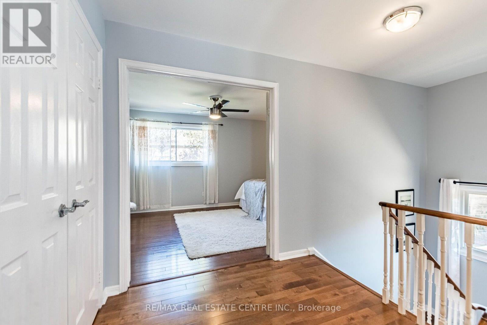 1153 Deer Run, Mississauga, Ontario  L5C 3S3 - Photo 18 - W13872090