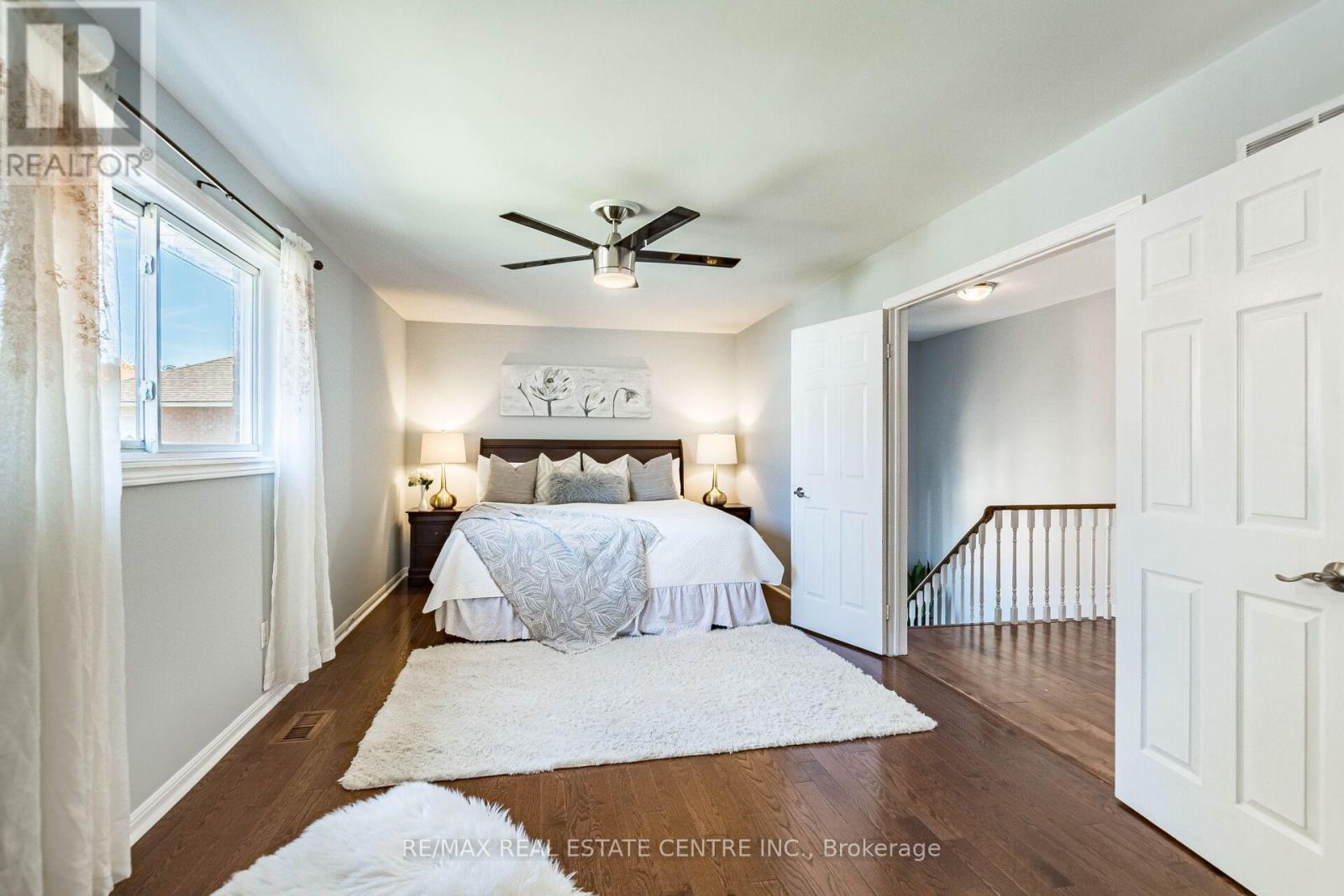 1153 Deer Run, Mississauga, Ontario  L5C 3S3 - Photo 21 - W13872090