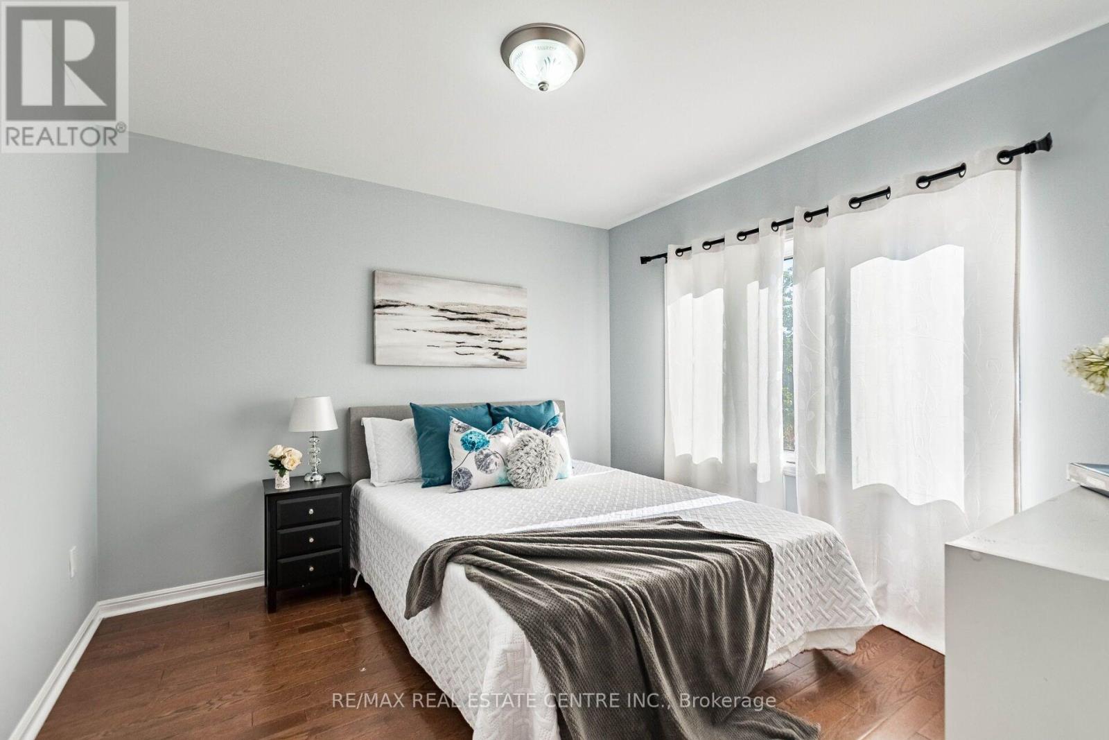 1153 Deer Run, Mississauga, Ontario  L5C 3S3 - Photo 24 - W13872090