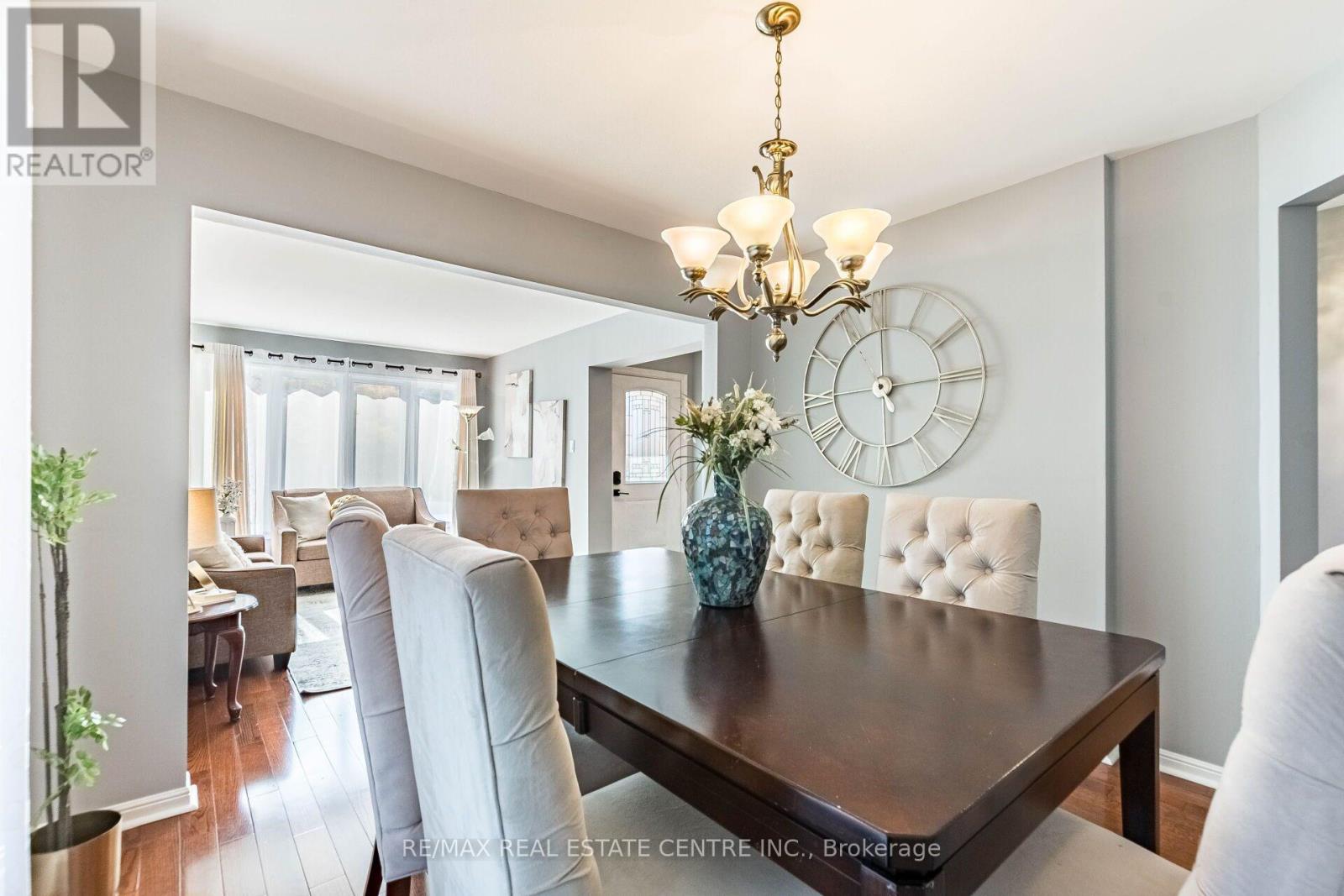 1153 Deer Run, Mississauga, Ontario  L5C 3S3 - Photo 7 - W13872090
