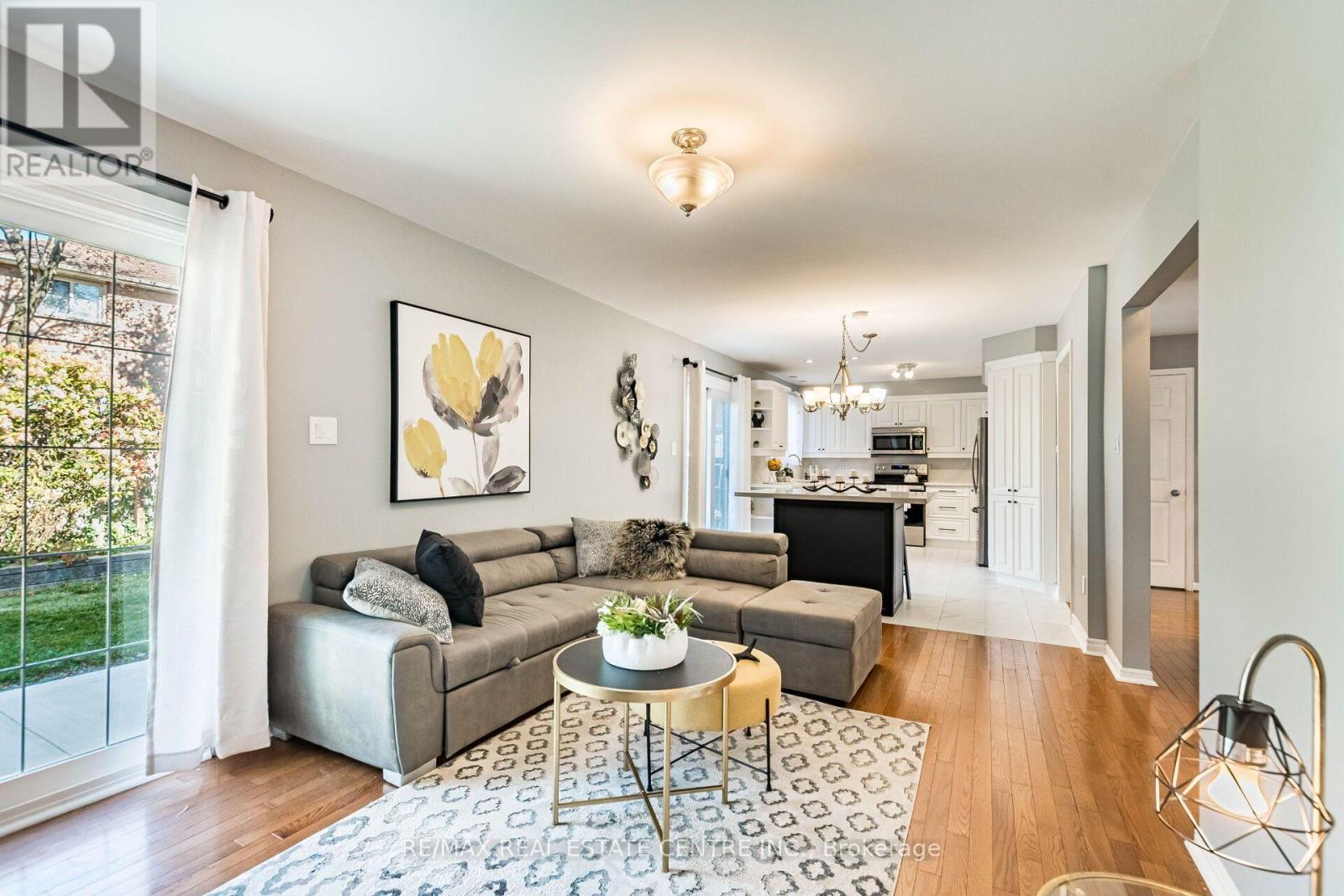 1153 Deer Run, Mississauga, Ontario  L5C 3S3 - Photo 9 - W13872090