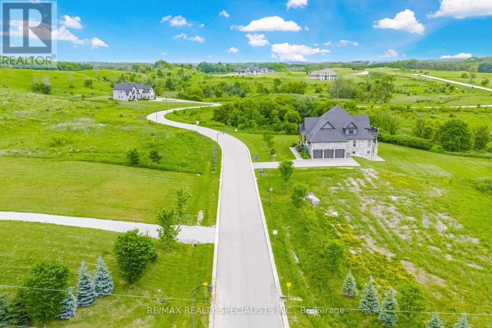 53 Amalfi Court, Caledon, Ontario  L7E 3P6 - Photo 3 - W13864272