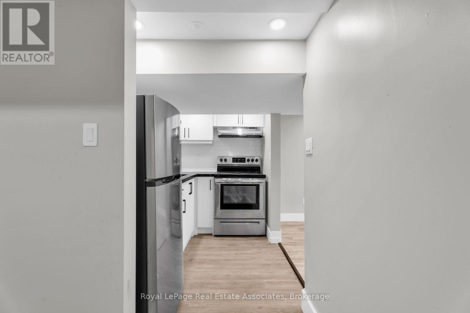526 King Street E, Hamilton, Ontario  L8N 1E2 - Photo 7 - X13872086