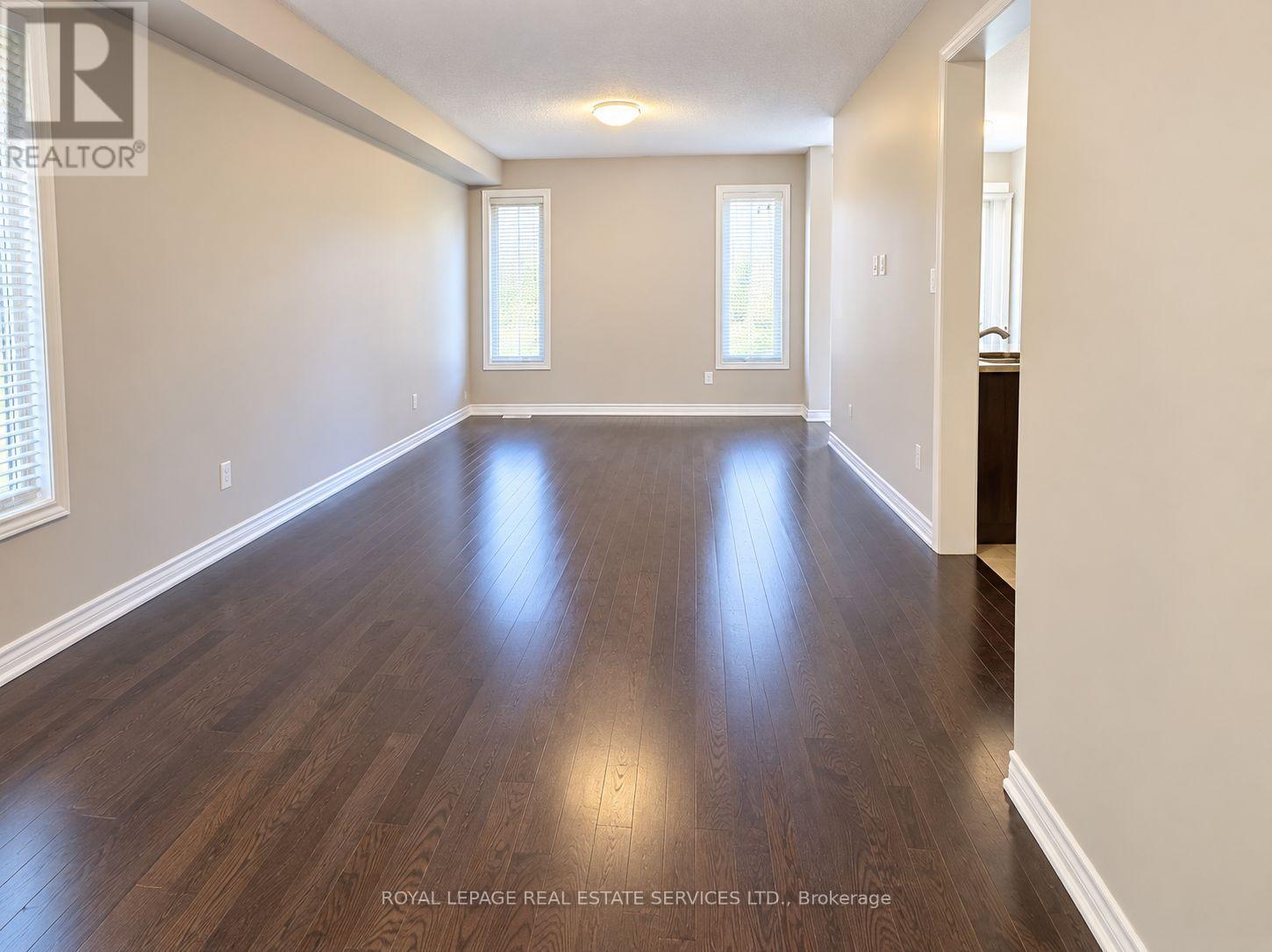 39 Vezna Crescent, Brampton, Ontario  L6X 5K5 - Photo 4 - W13786136