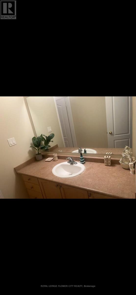 41 Cape Dorset Crescent, Brampton, Ontario  L6R 3K9 - Photo 13 - W13869454