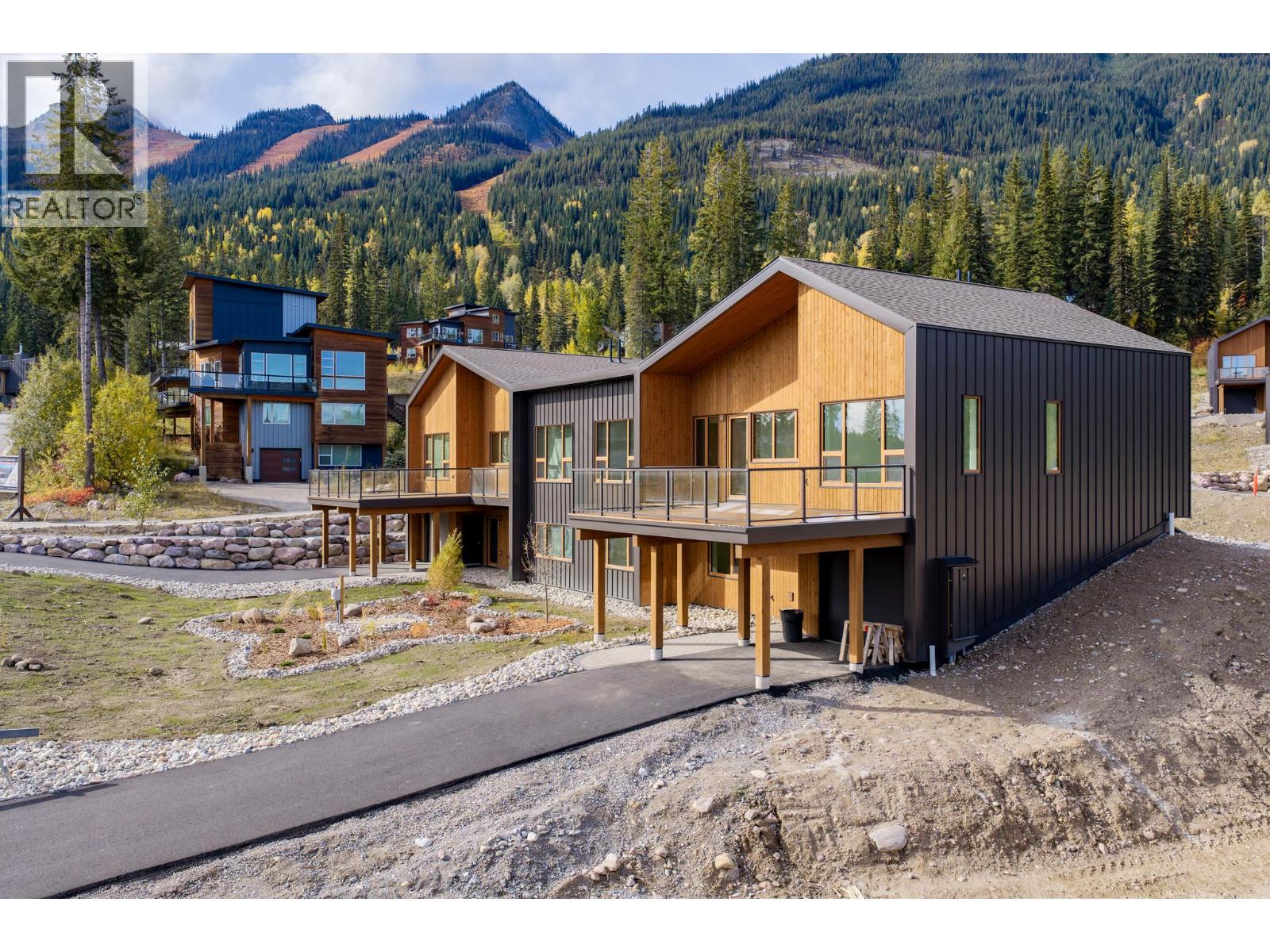 1654 Howse Pass, Golden, British Columbia  V0A 1H0 - Photo 93 - 10396351