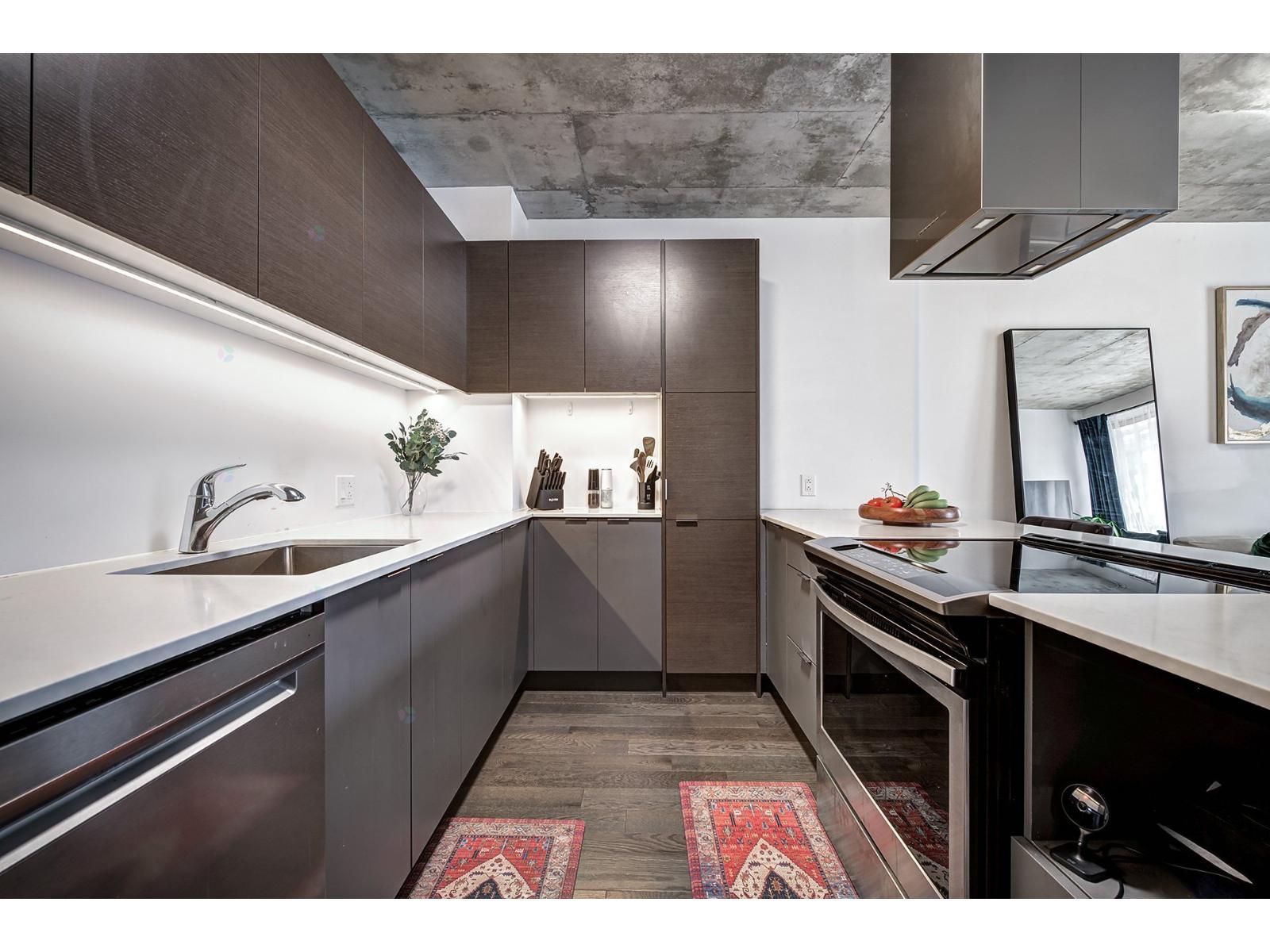 1375 Rue des Bassins|#612 Montréal (Le Sud-Ouest) Quebec Canada H3C1W3 4
