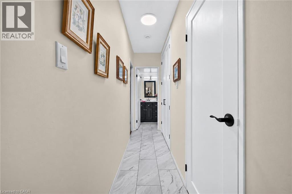 28 Robinson Street N Unit# 103, Grimsby, Ontario  L3M 3C9 - Photo 26 - 40868611
