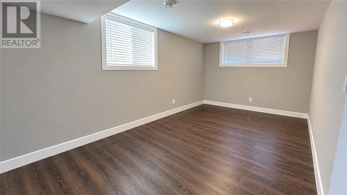 148 Hollybrook Crescent Unit# Lower, Azilda, Ontario  P0M 1B0 - Photo 7 - 2130837
