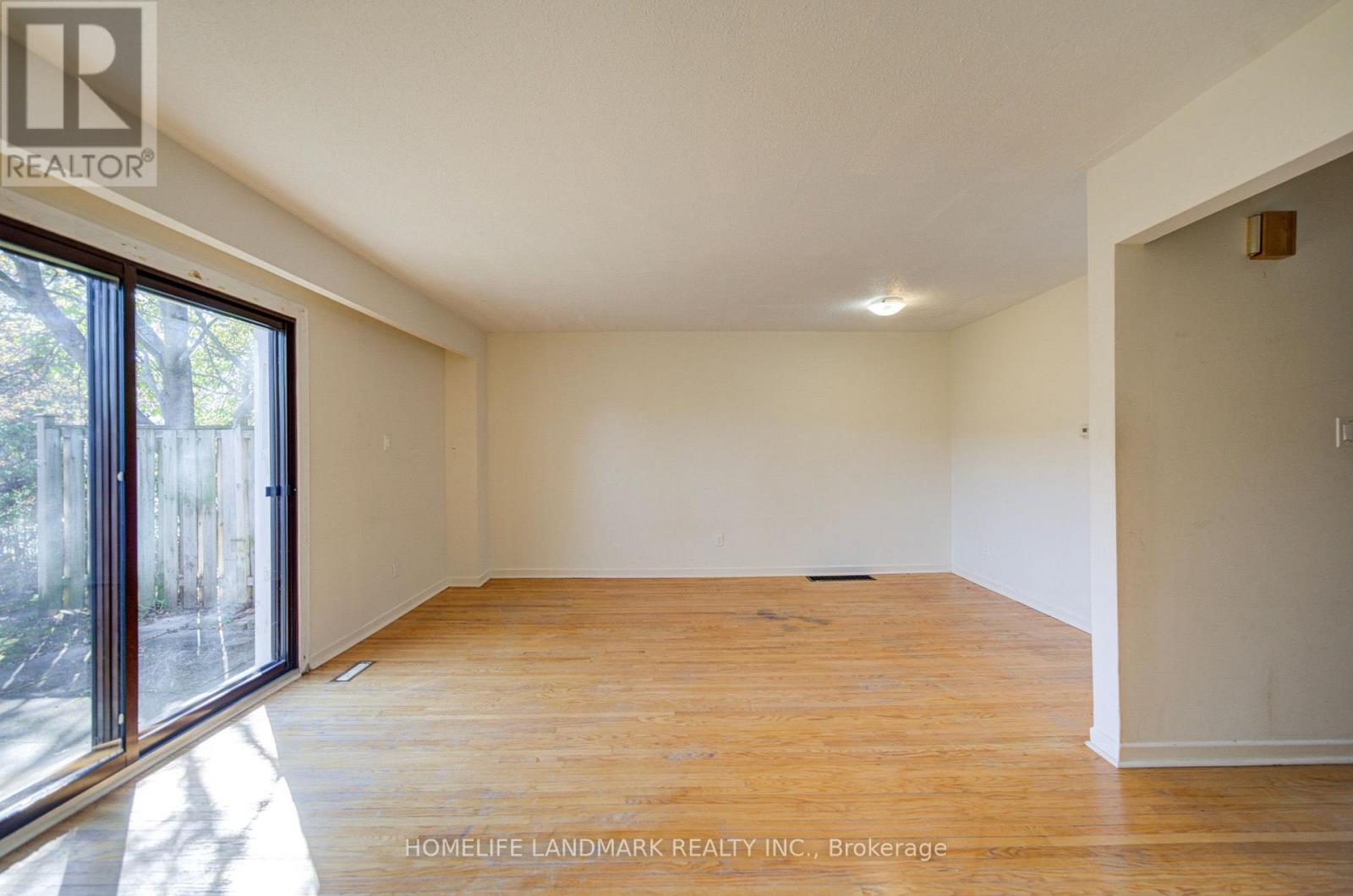 110 Purpledusk Trail, Toronto, Ontario  M1E 4E1 - Photo 10 - E13868622
