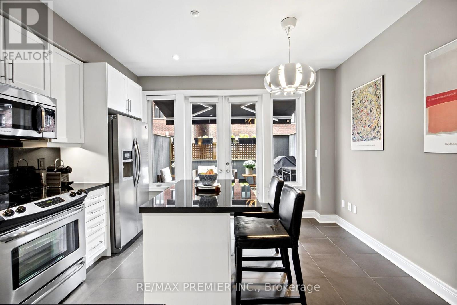 37 Nease Lane, Vaughan, Ontario  L4L 0C5 - Photo 11 - N13848244