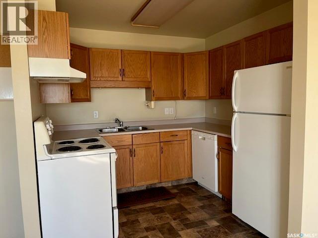 102 305 1st Avenue, Caronport, Saskatchewan  S0H 0S0 - Photo 12 - SK050575