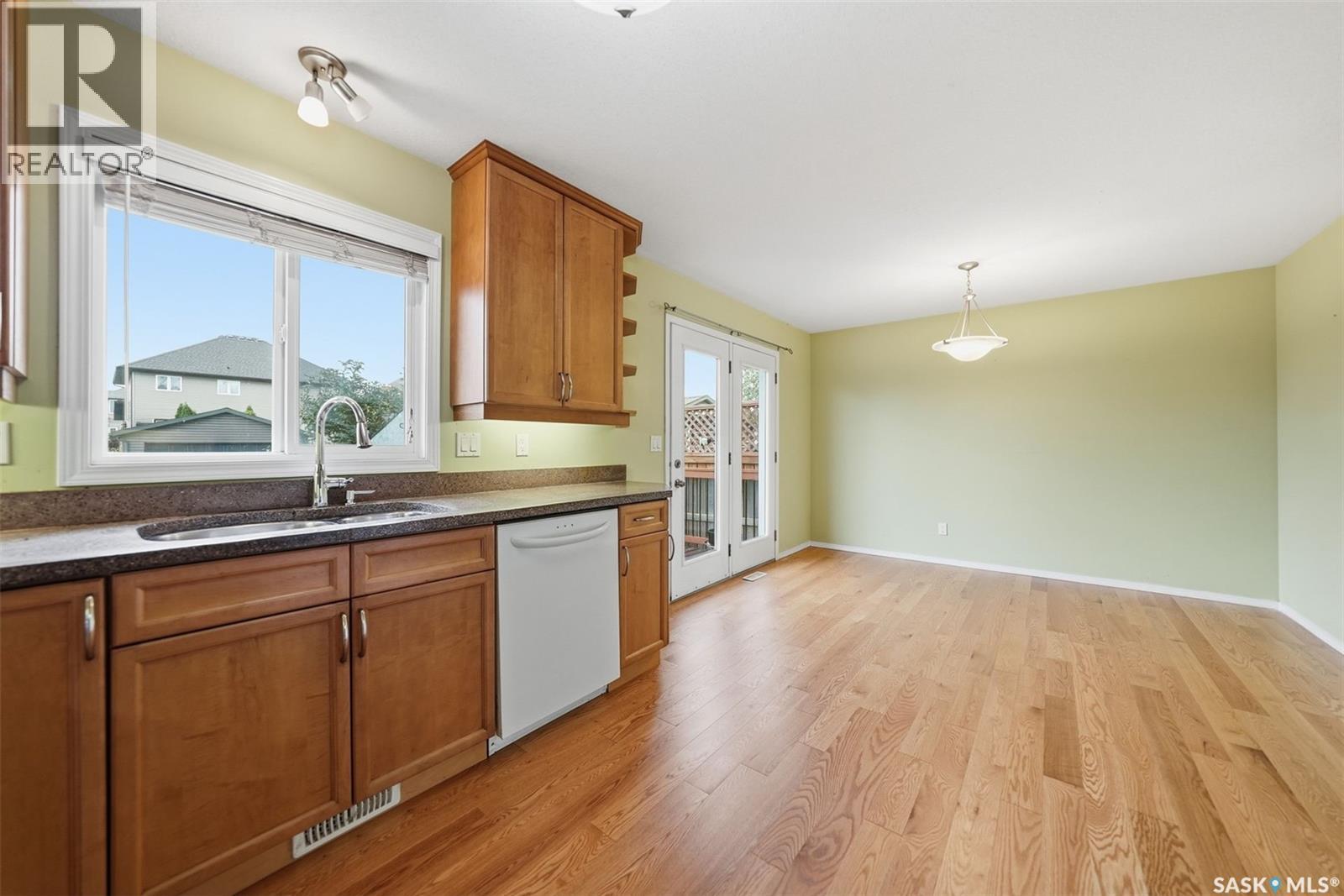 110 East Hampton Boulevard, Saskatoon, Saskatchewan  S7R 0A8 - Photo 10 - SK050568