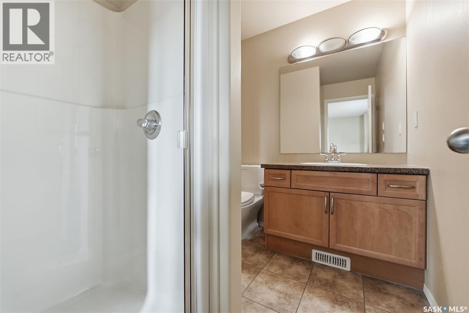 110 East Hampton Boulevard, Saskatoon, Saskatchewan  S7R 0A8 - Photo 13 - SK050568