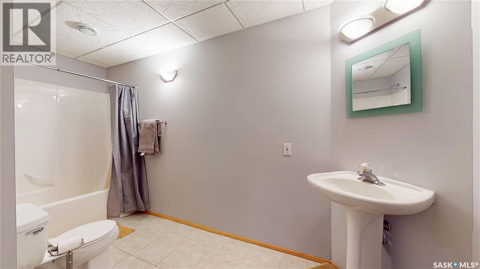 1 Pompano Bay, Pilot Butte, Saskatchewan  S4L 1B7 - Photo 48 - SK050509