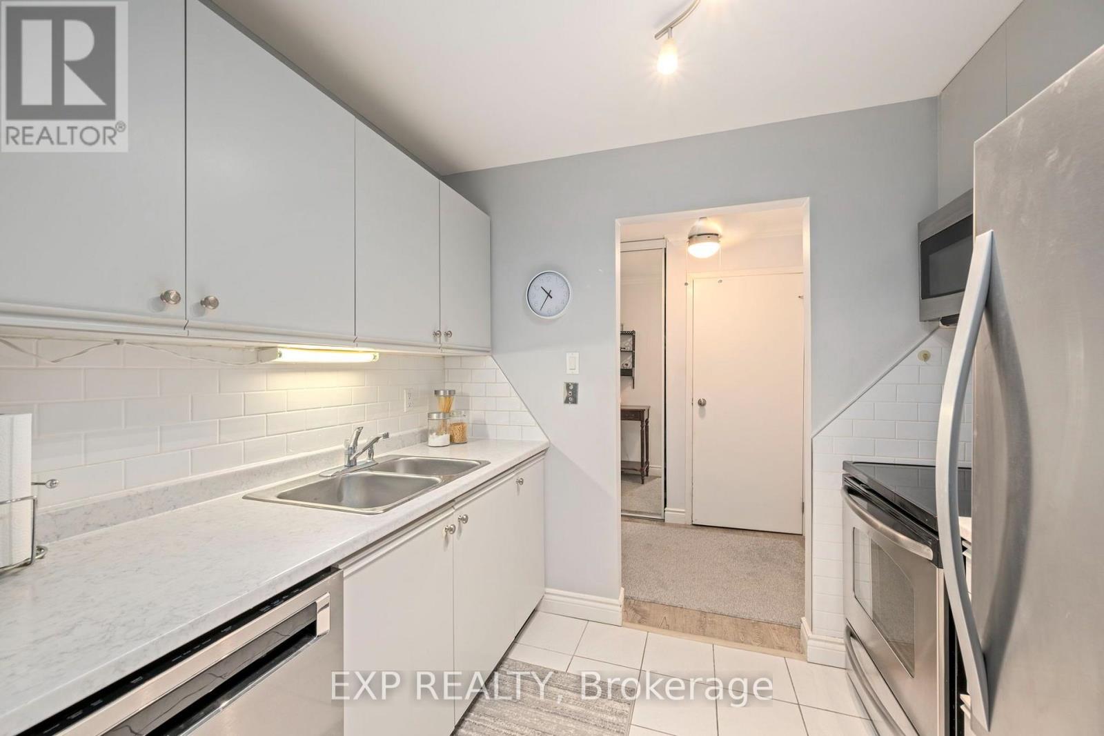 112 - 735 Deveron Crescent, London South, Ontario  N5Z 4X8 - Photo 4 - X13872372