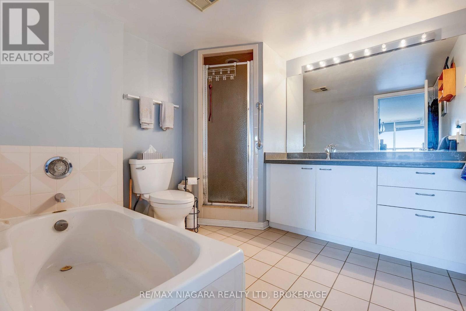 702 - 5100 Dorchester Road E, Niagara Falls, Ontario  L2E 7H4 - Photo 33 - X13871170