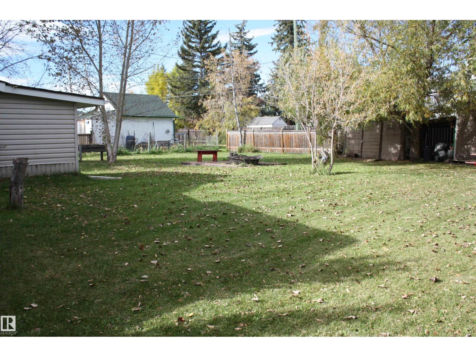 5012 49 AVE