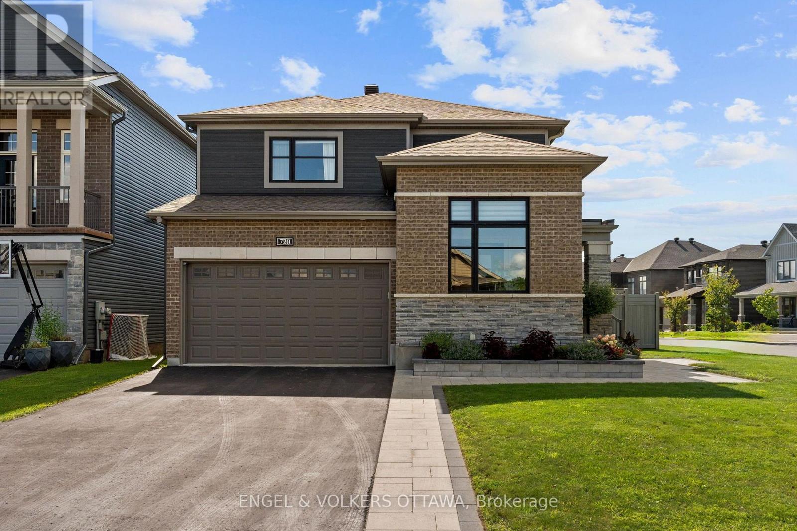 720 Coast Circle, Ottawa, Ontario  K4M 0N2 - Photo 3 - X13872412