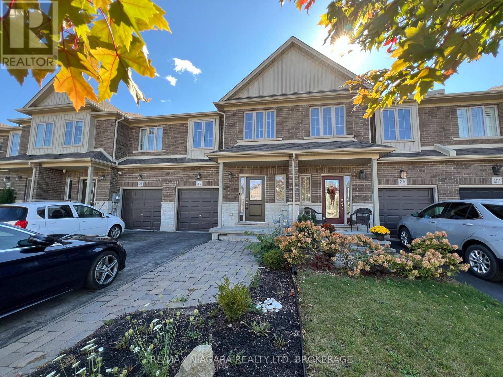 23 Fairgrounds Drive, Hamilton (Binbrook), Ontario L0R 1C0 - Photo 1 - X13872248