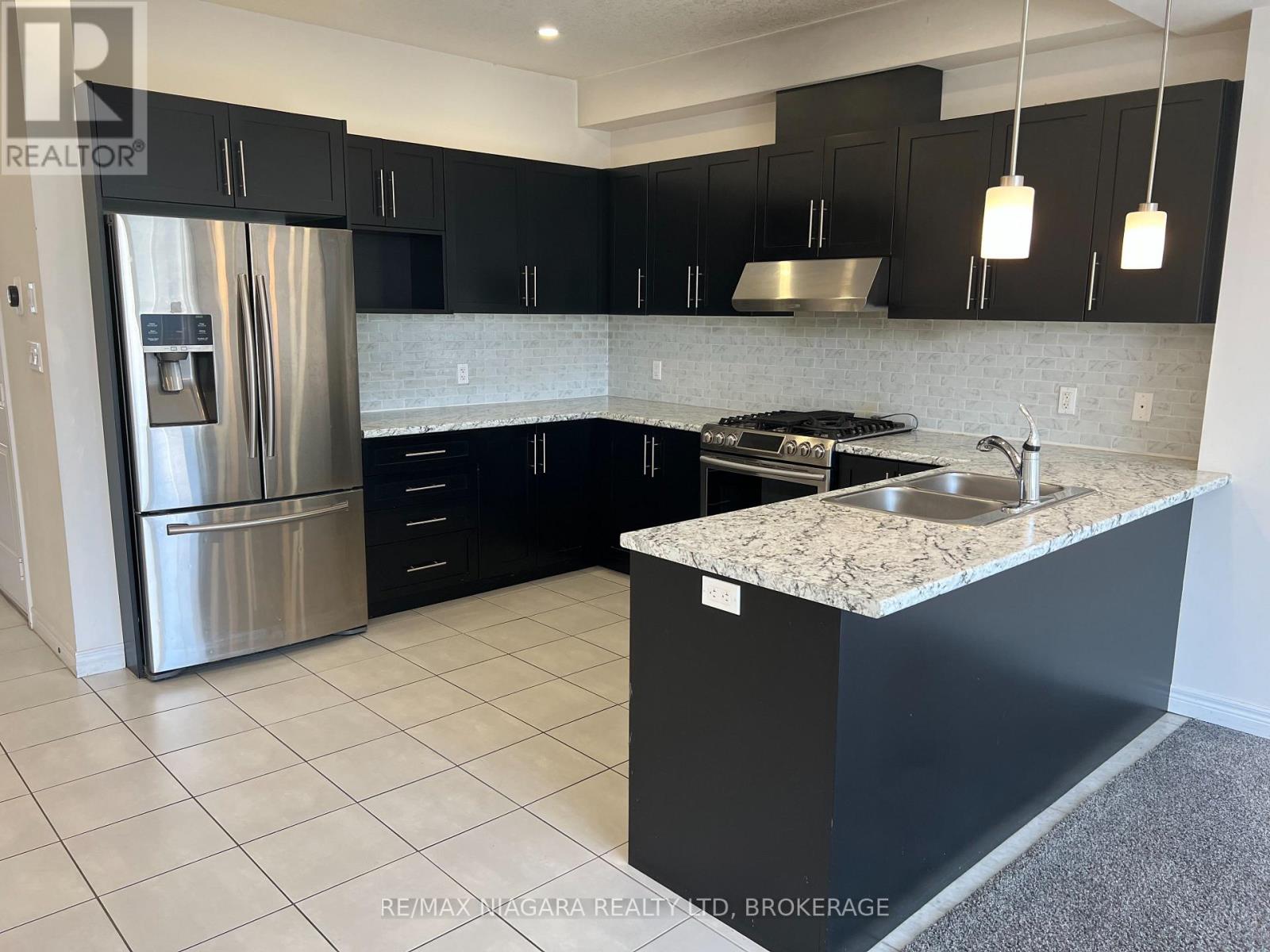 23 Fairgrounds Drive, Hamilton (Binbrook), Ontario L0R 1C0 - Photo 16 - X13872248