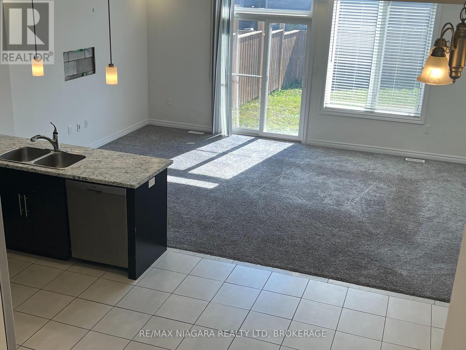 23 Fairgrounds Drive, Hamilton (Binbrook), Ontario L0R 1C0 - Photo 20 - X13872248