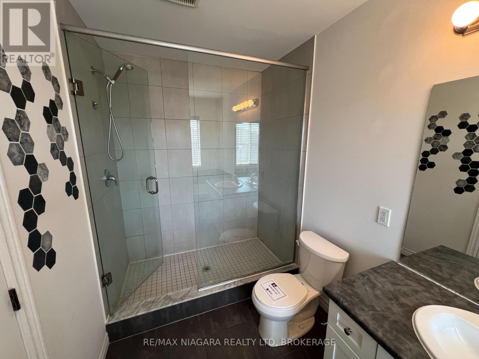 23 Fairgrounds Drive, Hamilton (Binbrook), Ontario L0R 1C0 - Photo 31 - X13872248