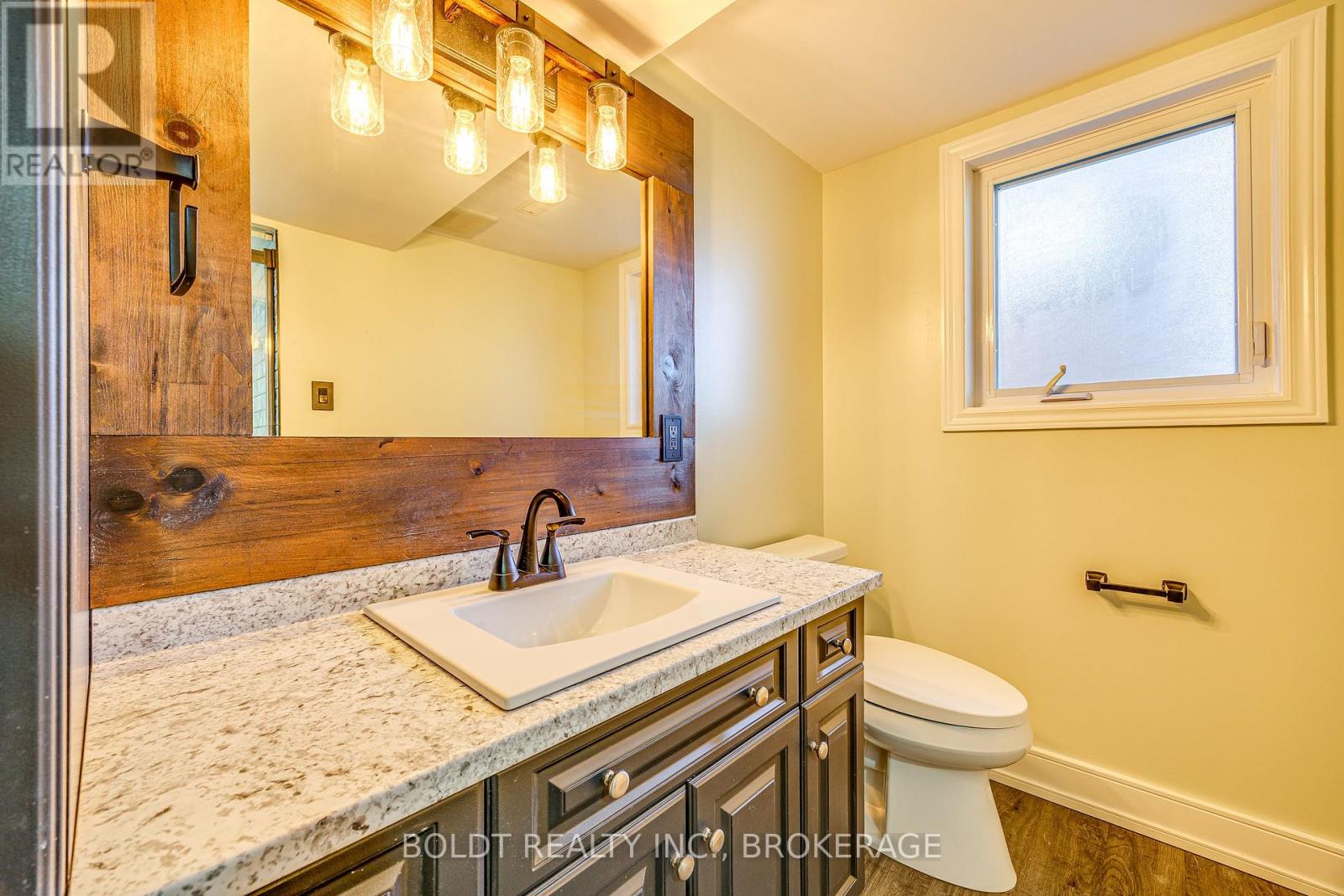 12 Bayshore Crescent, St. Catharines (Lakeshore), Ontario L2N 5Y4 - Photo 36 - X13872294