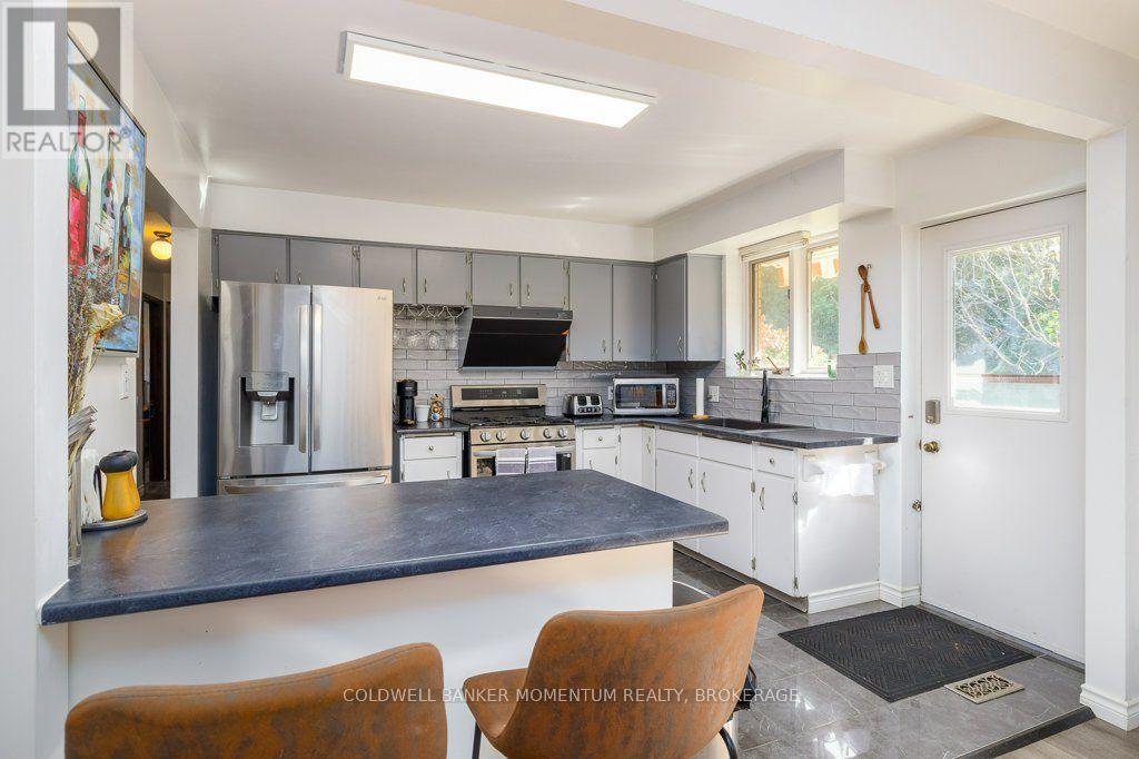 13 Lantana Circle E, St. Catharines (Lakeshore), Ontario L2M 7M5 - Photo 11 - X13872314