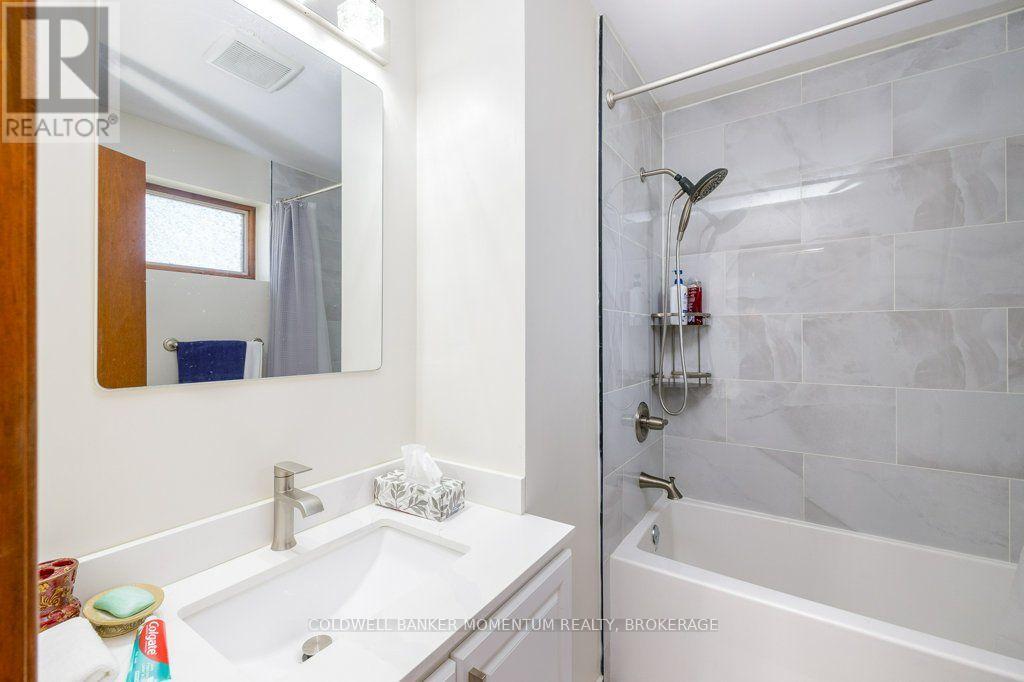 13 Lantana Circle E, St. Catharines (Lakeshore), Ontario L2M 7M5 - Photo 20 - X13872314