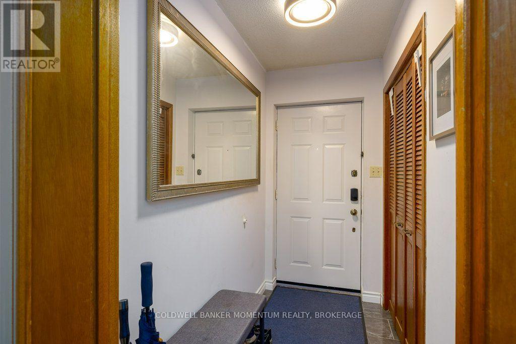 13 Lantana Circle E, St. Catharines (Lakeshore), Ontario L2M 7M5 - Photo 5 - X13872314