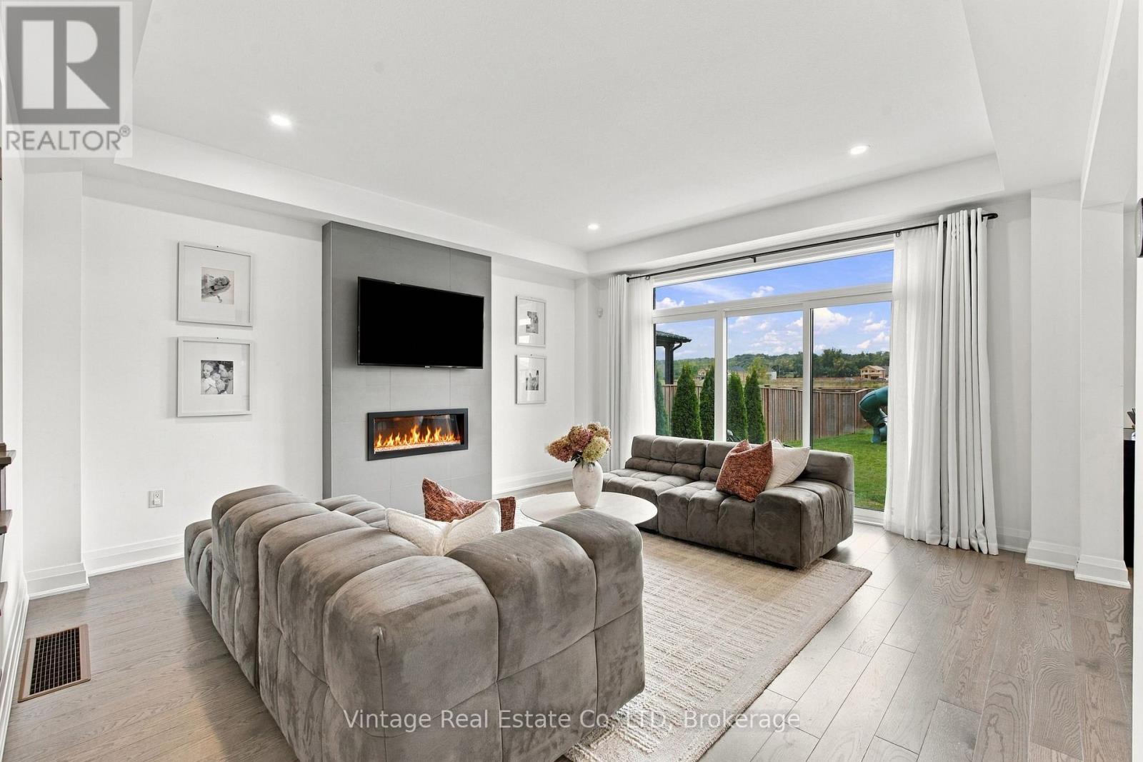 136 Susan Drive, Pelham, Ontario  L0S 1E6 - Photo 4 - X13872324