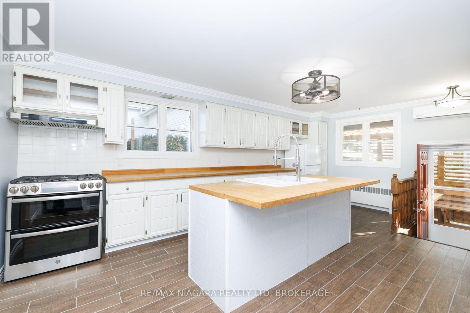 210 Taylor Street, Thorold (Allanburg/thorold South), Ontario  L2V 1C3 - Photo 10 - X13872338