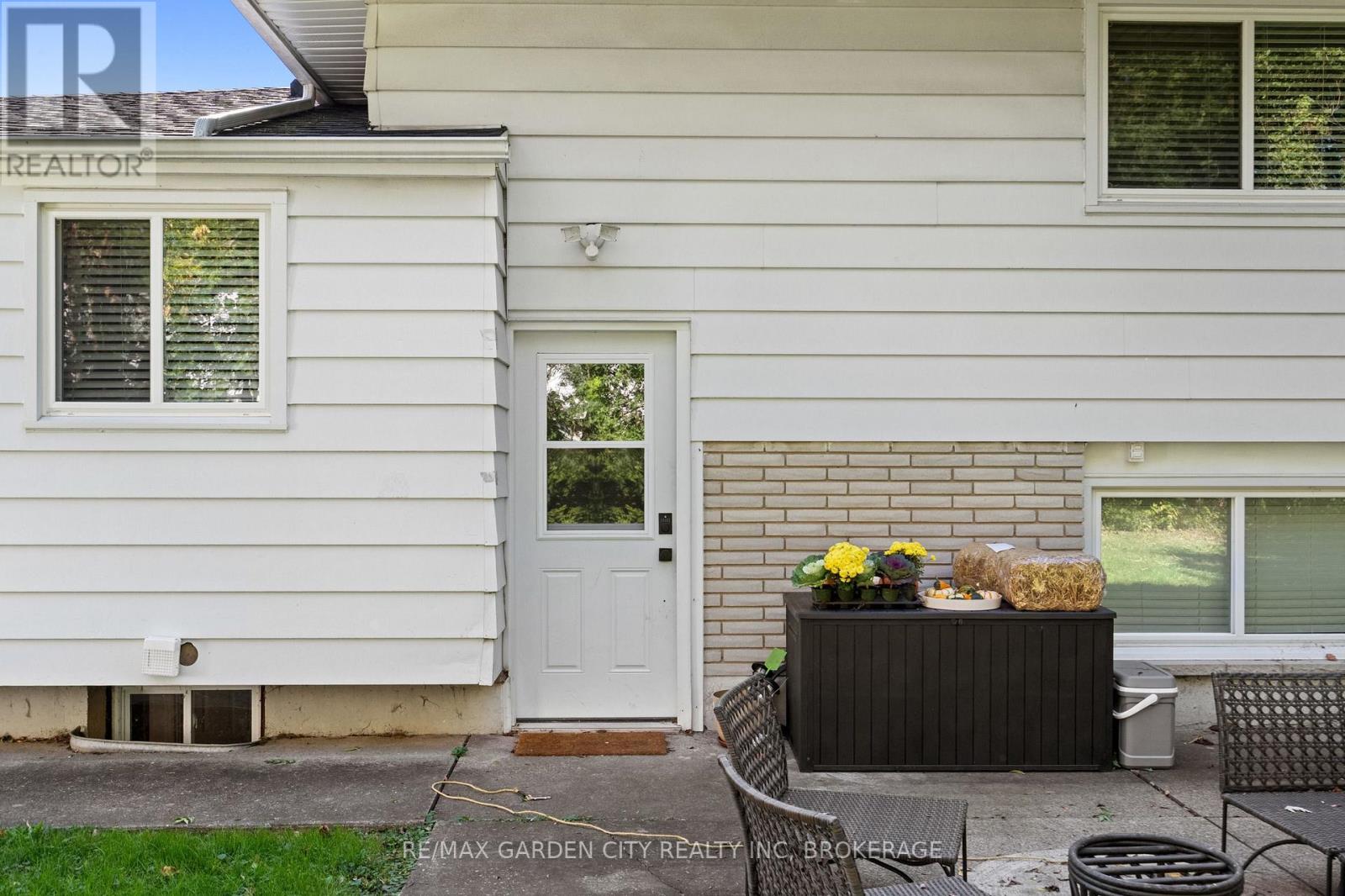 Lower. - 49 Bendingroad Crescent, St. Catharines, Ontario  L2N 5R4 - Photo 2 - X13872416