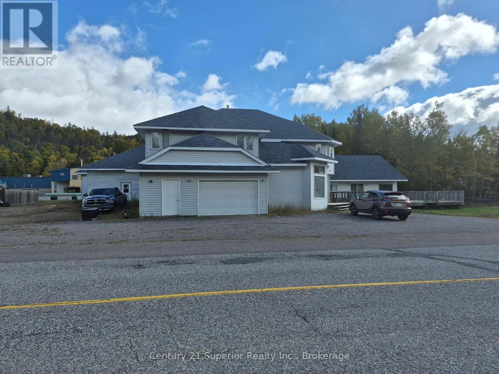 500 PEARY STREET W Schreiber Ontario Canada P0T2W0 2