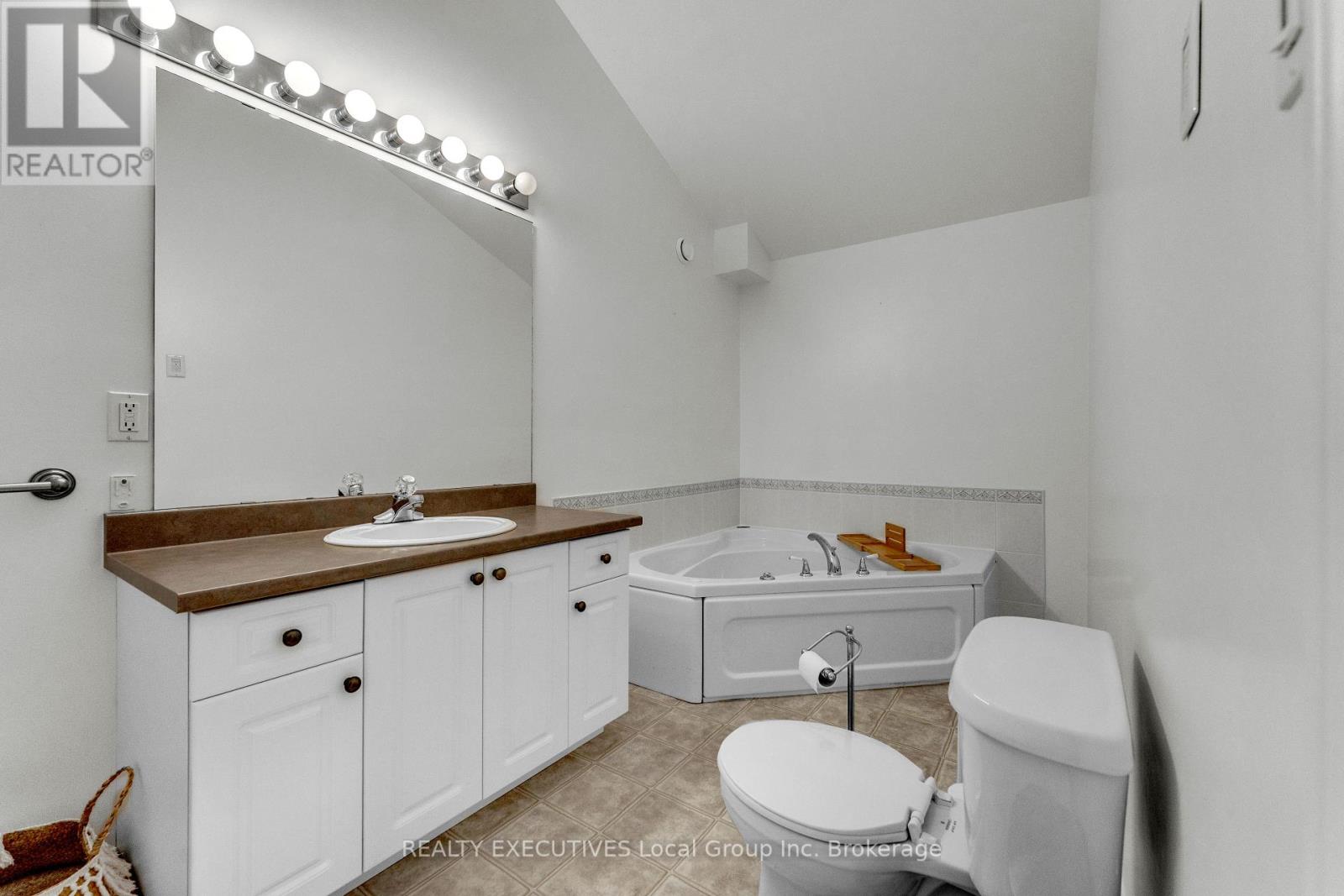 87 Fairway Drive, Callander, Ontario  P0H 1H0 - Photo 23 - X13872472