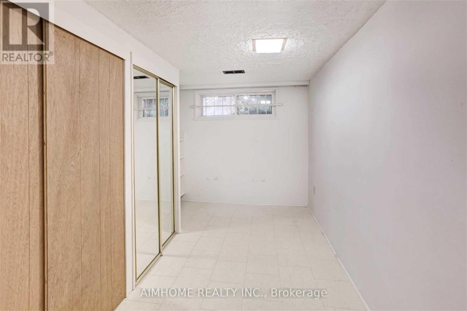 Lower L - 145 Homewood Avenue, Toronto (Newtonbrook West), Ontario  M2M 1K4 - Photo 9 - C13872304