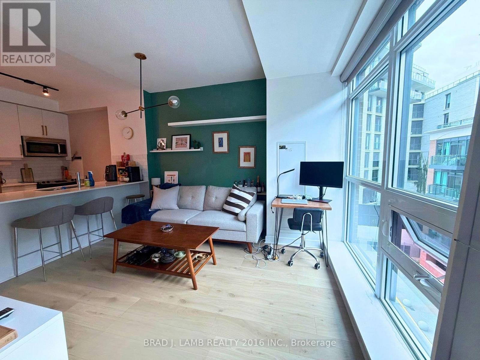 603 - 1171 QUEEN STREET W