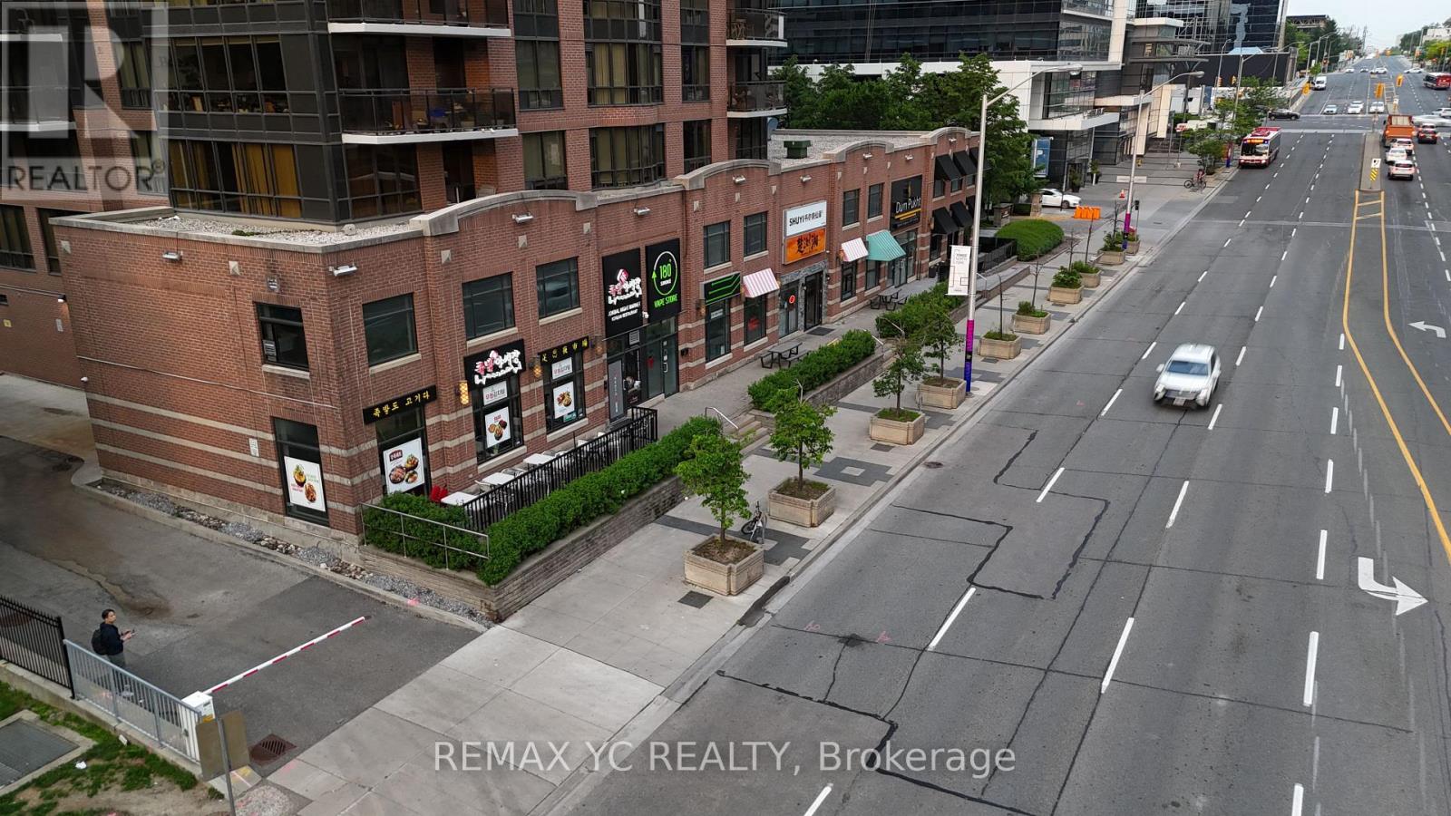 43 SHEPPARD AVENUE E, Toronto, Ontario