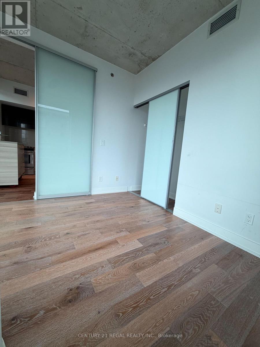 705 - 20 Minowan Miikan Lane, Toronto, Ontario  M6J 1M4 - Photo 13 - C13872448